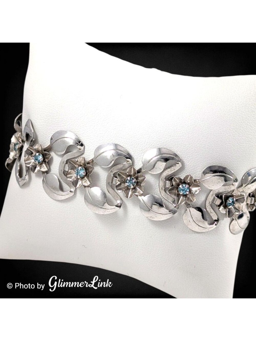 Vintage Pale Blue Rhinestone Floral Leaf Silver Tone Bracelet 7 1/4 Inch